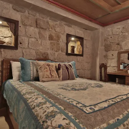 Otel Guzide Cave